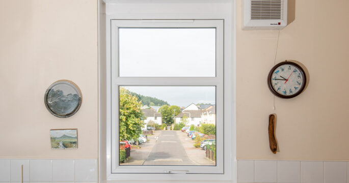 Kitchen reversible window - trade